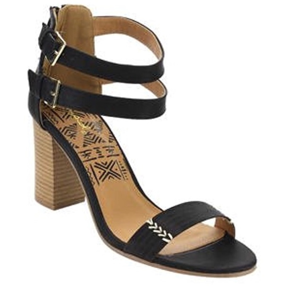 NEW Qupid Black Strappy Heel Sandals Chunky